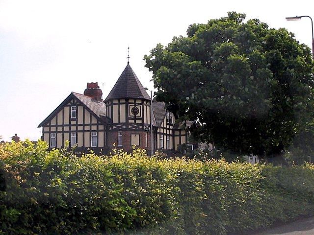 Halfway House Pub click for large pic © Christine M Williams