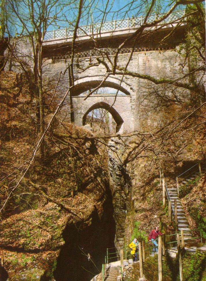 Min's Postcard